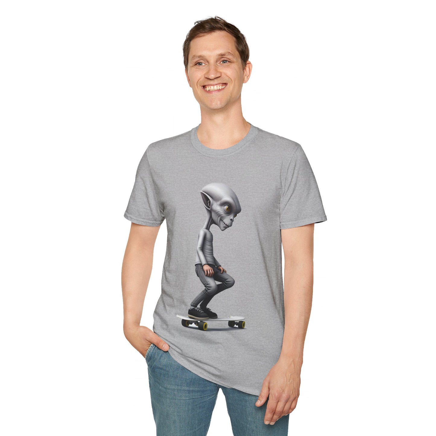Alien Skater - Unisex Softstyle T-Shirt - UK