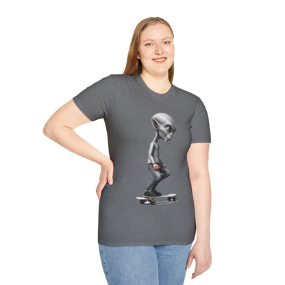 Alien Skater - Unisex Softstyle T-Shirt - UK