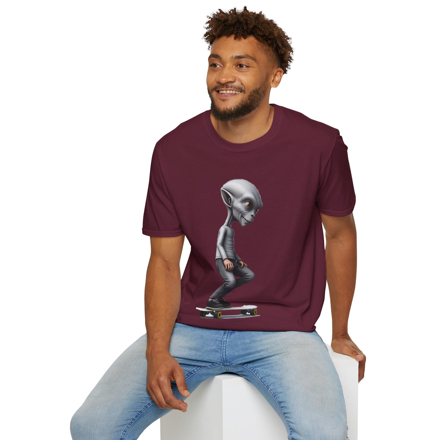 Alien Skater - Unisex Softstyle T-Shirt - UK